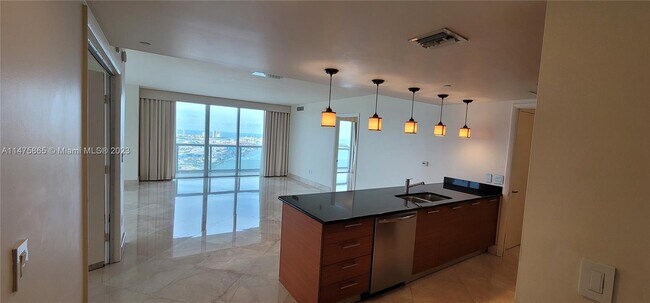Building Photo - 50 Biscayne Blvd