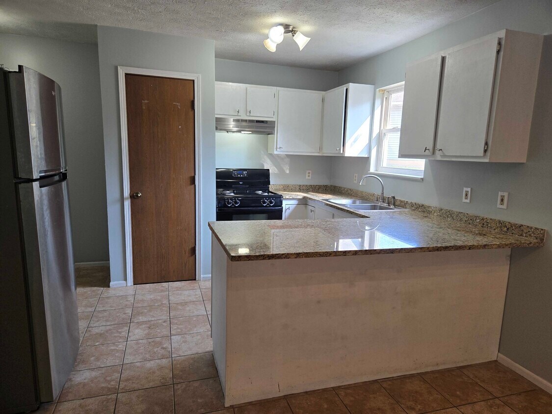 Foto principal - 906 Cedar Run Ct NW