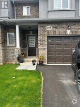 Building Photo - 105 Pinot Cres