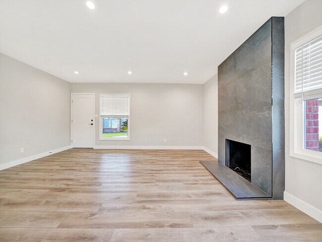 Building Photo - 2476 Elden Avenue