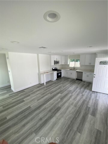 Foto del edificio - 2402 W Maple Ave