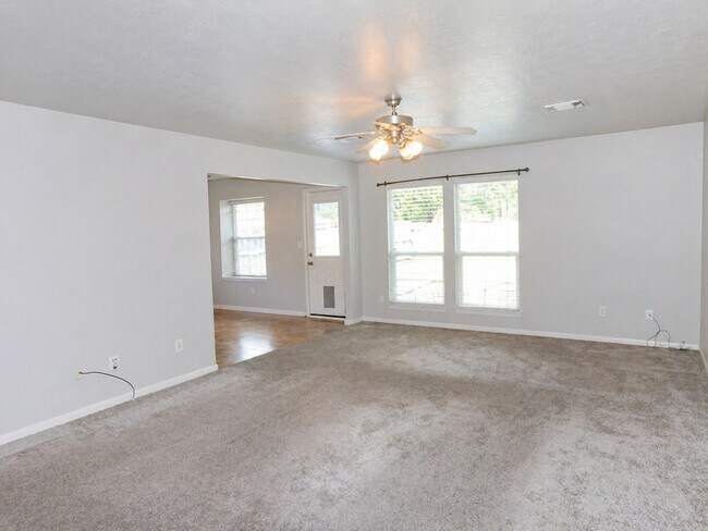 Building Photo - 16810 Deck Ct