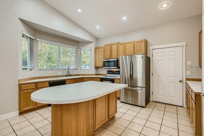 Building Photo - 21402 38th Avenue Court E, Spanaway, WA, 9...