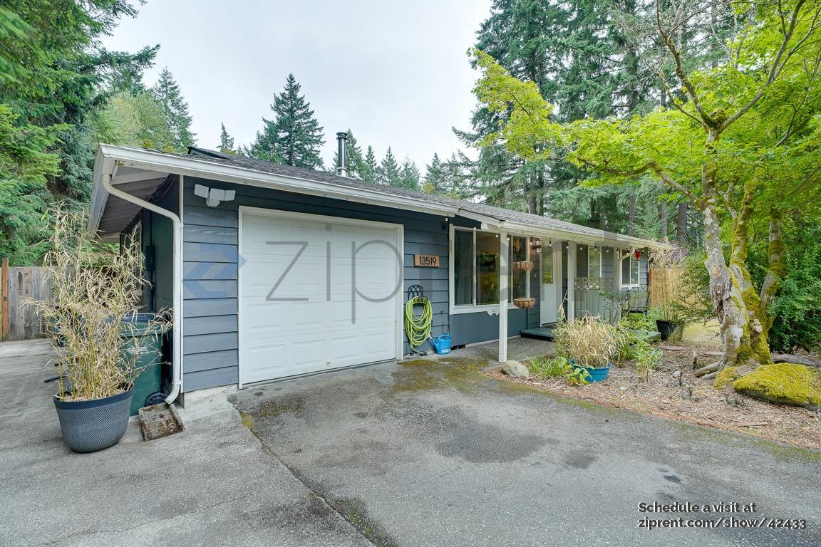 Foto principal - 13519 97th Ave NW