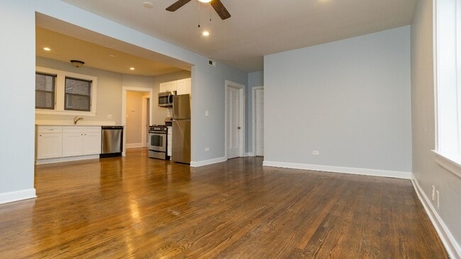 Building Photo - 3320 N Leclaire Ave