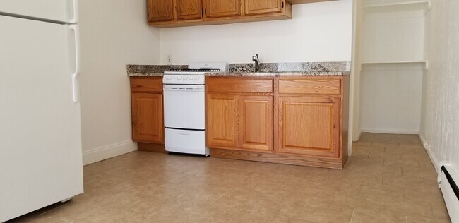 Kitchen area - 143 Arlington St