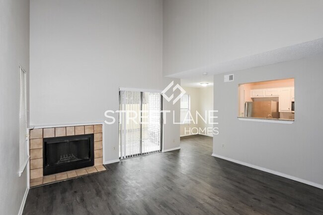 Building Photo - REDUCED!- Spacious 2 Bedroom in Duncanville!