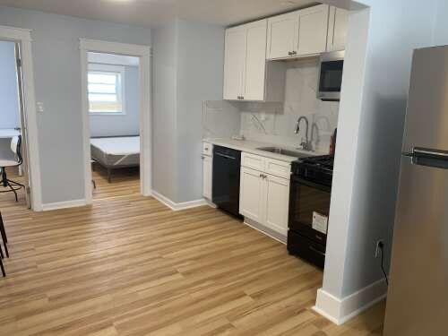 Building Photo - 316 Meyran Ave