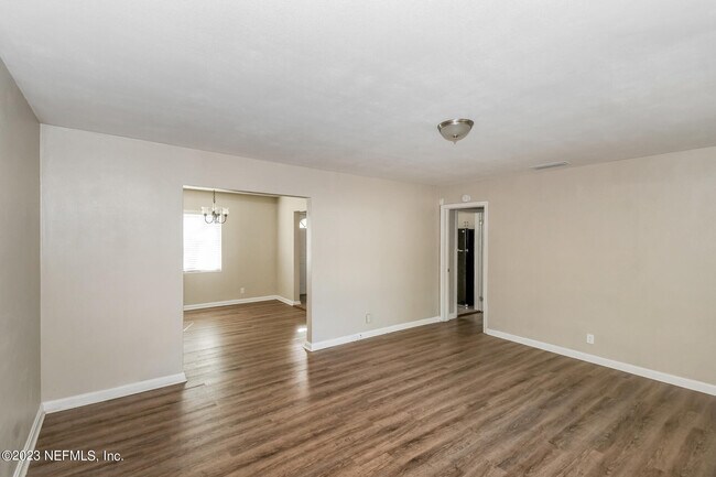 Foto del edificio - 3807 Cambay Pl