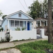 Building Photo - 33 Nunan St