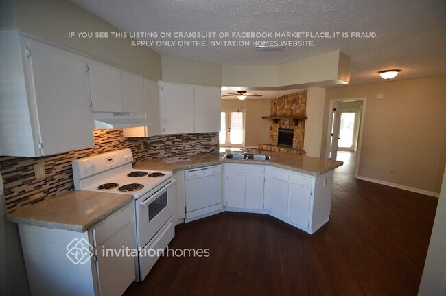 Building Photo - 4826 Canterbury Dr