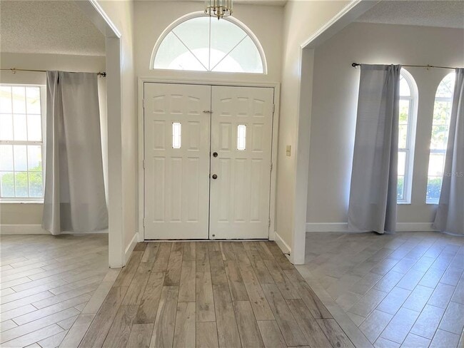 Foto del edificio - 3913 Kiawa Dr