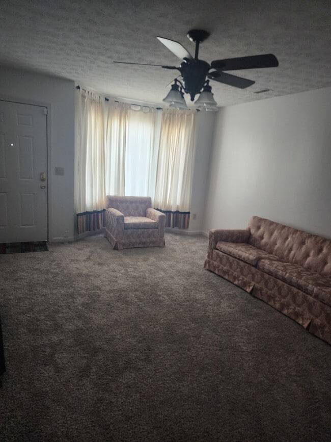 Building Photo - 2407 Soaring Heights Ct