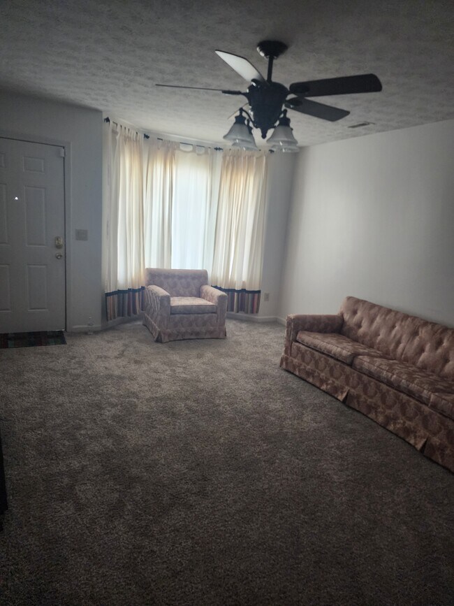 Foto del edificio - 2407 Soaring Heights Ct