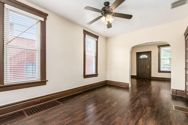 Foto del edificio - 541 E Whittier St