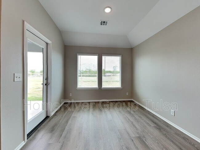Foto del edificio - 28165 E 112th Pl S