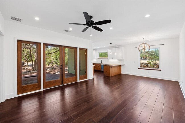 Building Photo - 3521 Convict Hill Rd