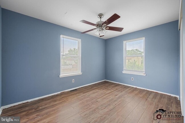 Building Photo - 365 Aldeberan Dr