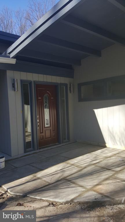 Building Photo - 7425 Dulany Dr