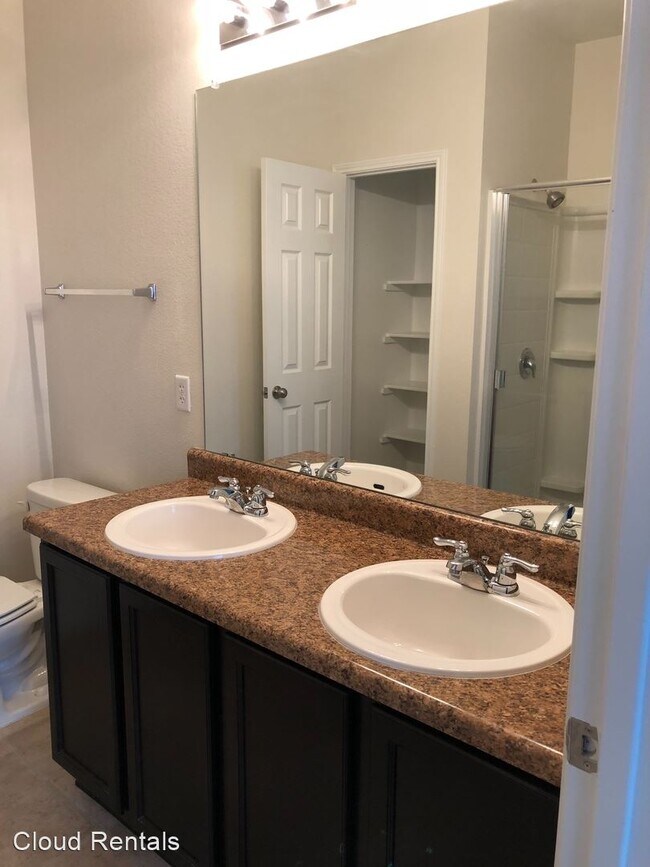 Foto del edificio - 4 br, 2.5 bath House - 303 E. Gemini Lane
