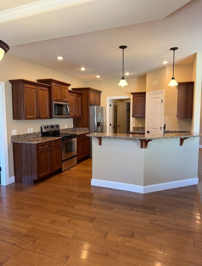 Building Photo - 3 Bedroom House in Copper Ridge Subdivison