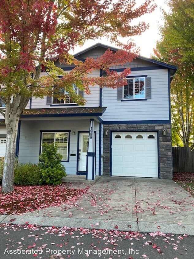 4 br, 2.5 bath House 1999 NE 54th Way House Rental in Hillsboro, OR