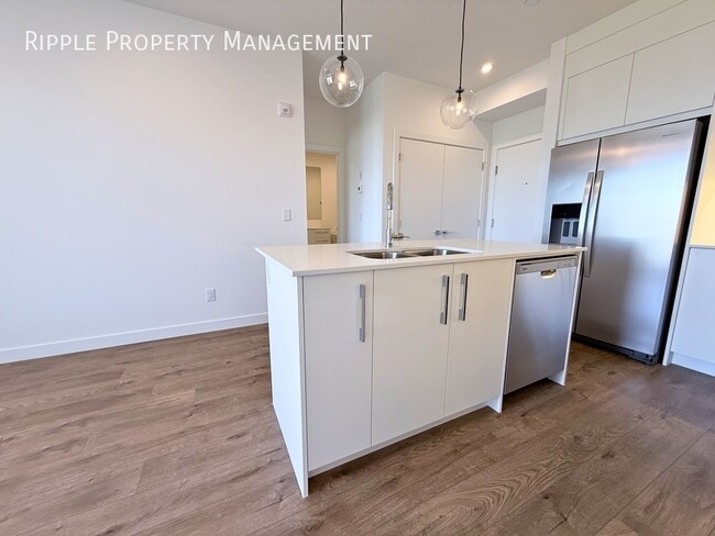 Building Photo - MODERN BRAND NEW 2 BEDS, 2 BATHS CONDO | PRIME CORNERSTONE LOCATION