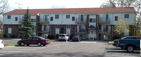 Building Photo - Oak Crest