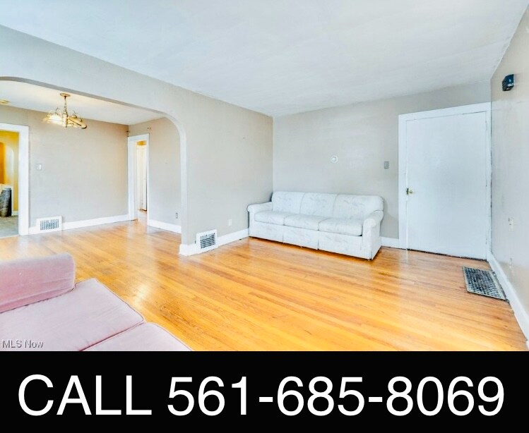 649 Patterson Ave Akron, OH 44310 – photo 5