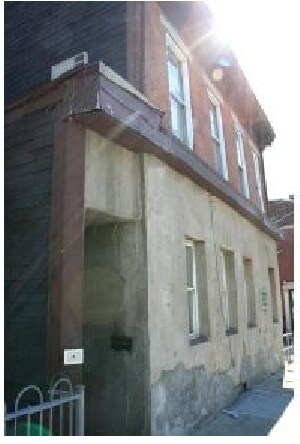Building Photo - 2600-2604 Beekman St