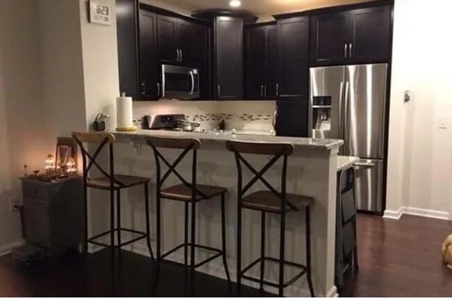 Foto del edificio - 1011 Bradish Ln