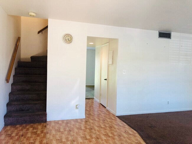 Building Photo - 1805 SW 81st Ter