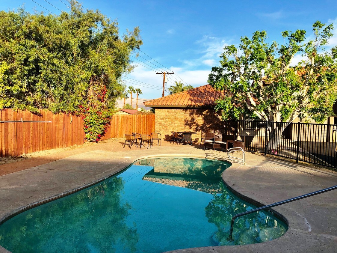 Primary Photo - 79420 Ave 42