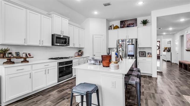 Building Photo - 10166 Sovereign Dr
