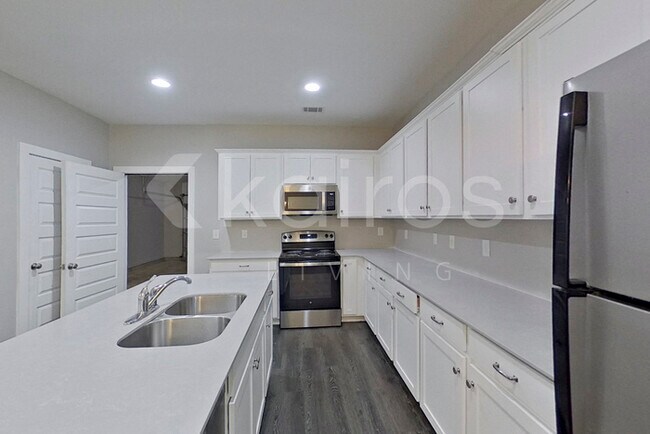 Foto del edificio - 11401 Crimson Ridge Rd