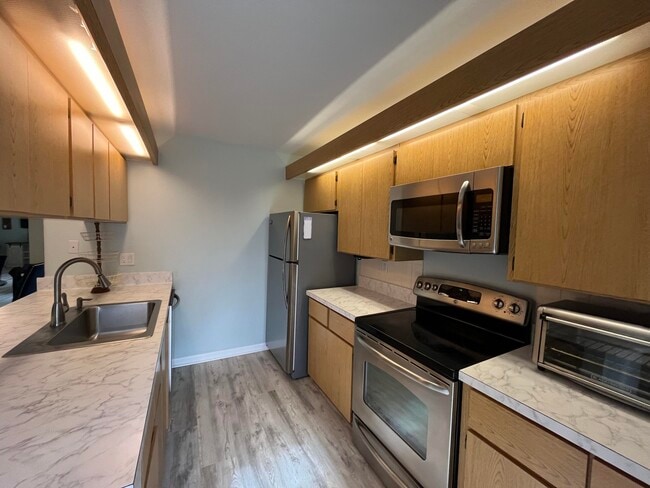 Building Photo - 7510 75th Way