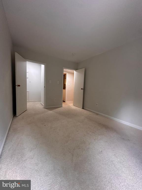 Foto del edificio - 8511 Barrington Ct