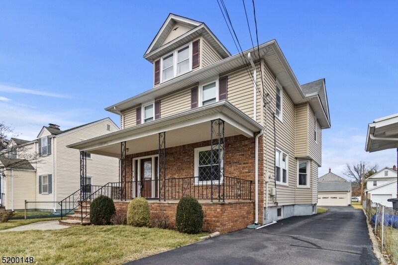 Primary Photo - 87 E Somerset St