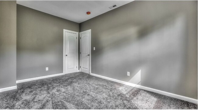 Building Photo - 3738 Ellerslie Ave