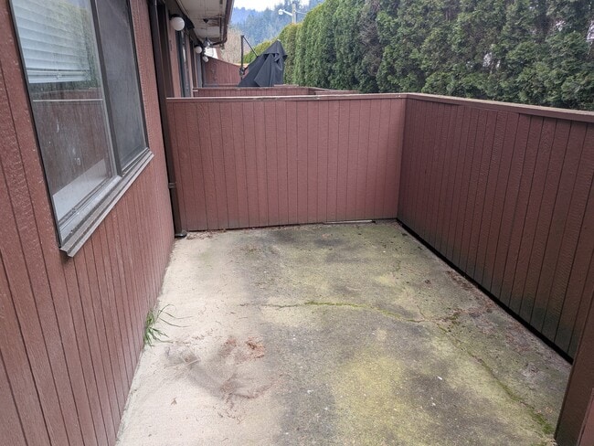 Building Photo - 5662 Vedder Rd