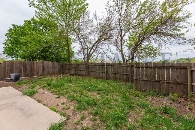 Foto del edificio - 1518 S Todd Pl