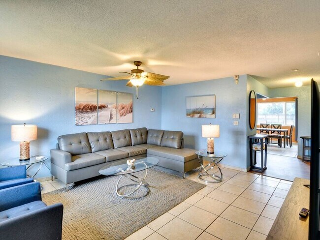 Foto del edificio - 3 Bedroom Single Family -Entire home in Da...