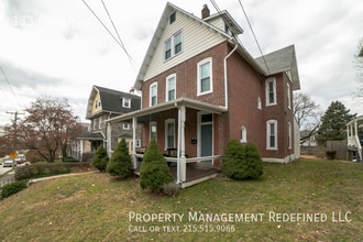 Building Photo - 133 Cedar St