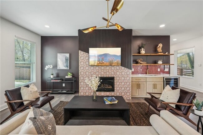 Building Photo - 3087 Alston Dr