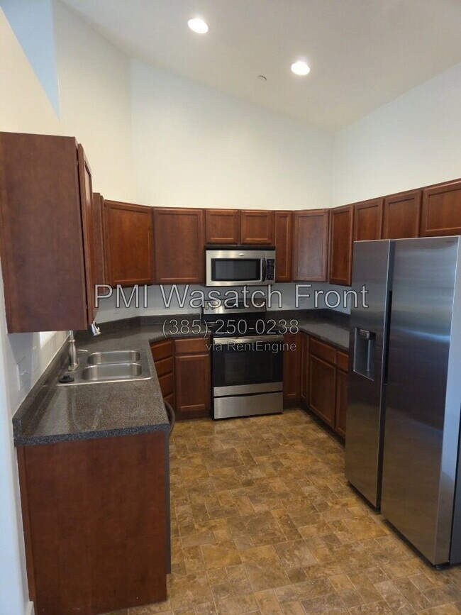 Foto del edificio - 147 W Spring Hill Way