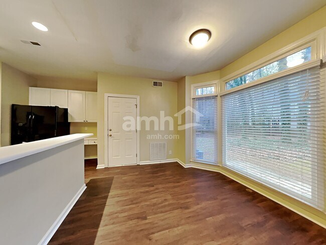 Building Photo - 15919 Prestwoods Ln