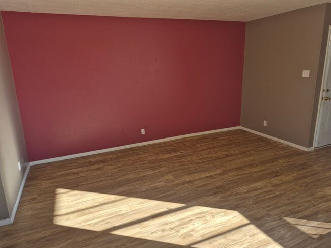 Building Photo - 4601 Carlisle Blvd NE