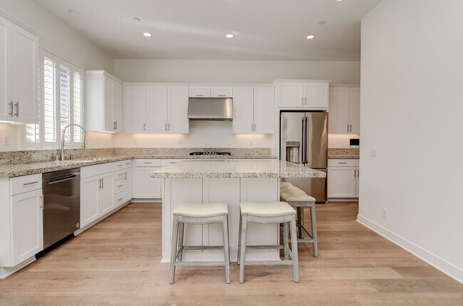 Building Photo - Stunning 2016-Build on End Lot in Costa Mesa