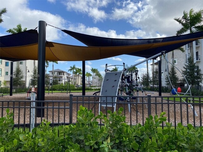 Building Photo - 4636 NW 84th Ave