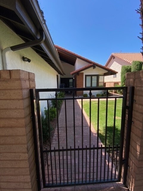 Foto del edificio - 545 S Valley View Dr
